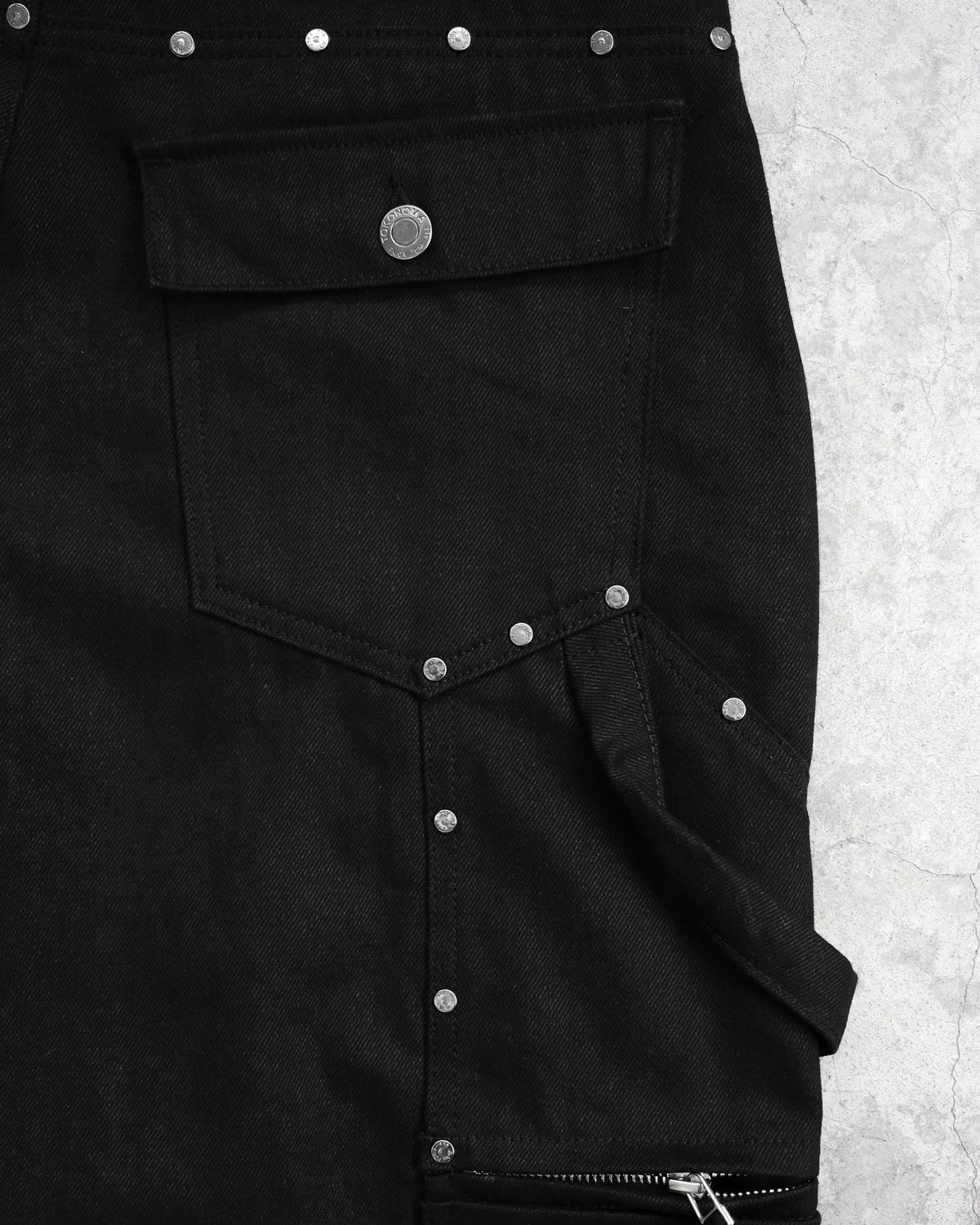 RIVET, heavy cargo shorts